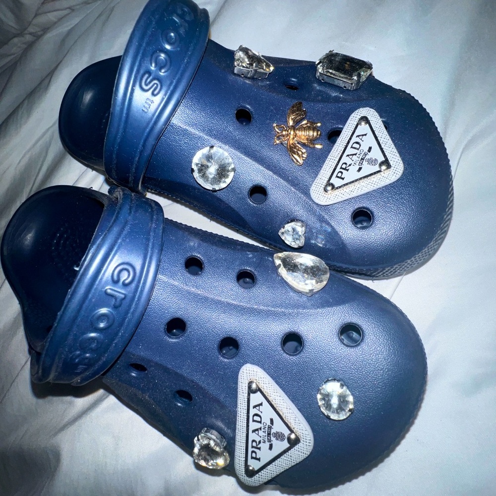 CROCS in navy size 9
